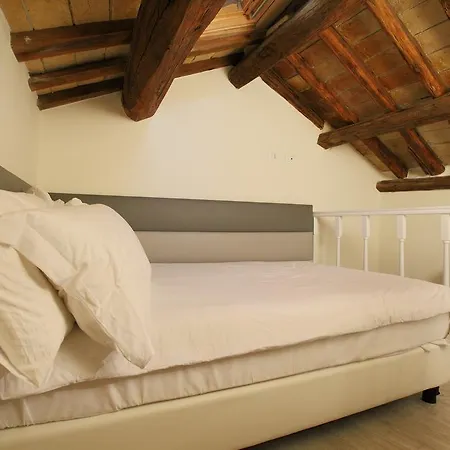 Navona Apartment *