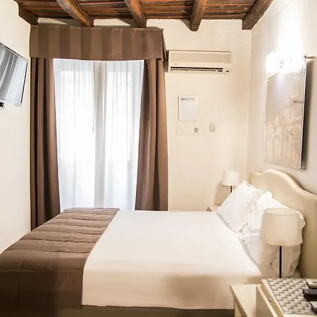 Navona Apartment *