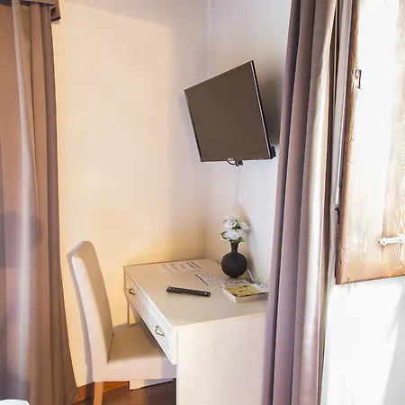 Apartment Navona *