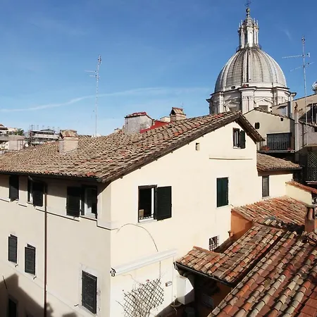 Navona Daire